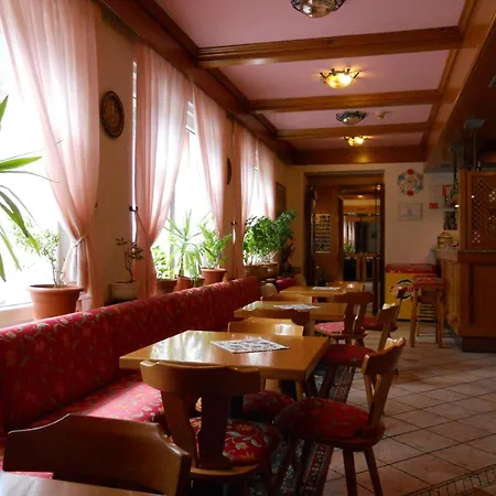 Hotel Agomer 2*