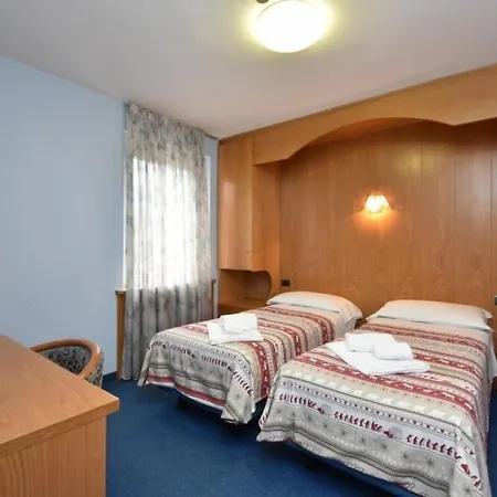 Agomer Hotel Canazei