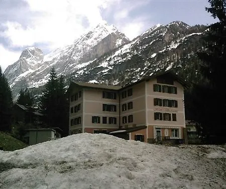 Hotel Agomer