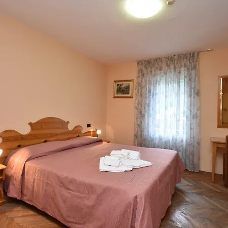 Ξενοδοχείο Agomer 2*