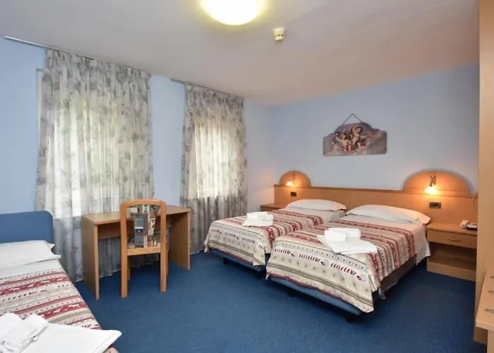 Agomer Отель 2*